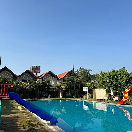 7 Heaven Villas&Resorts Chikmagalūr Exteriör bild